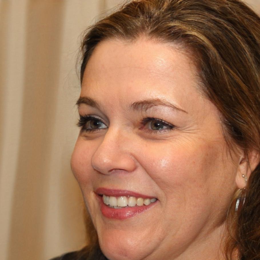 Annika Voss, Finanzleiterin